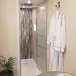 Oda ve Kahvaltı R & R
