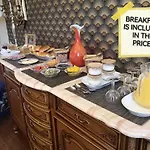 Oda ve Kahvaltı R & R