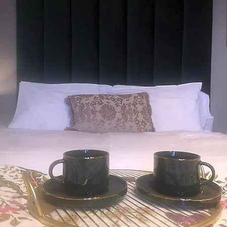 R & R