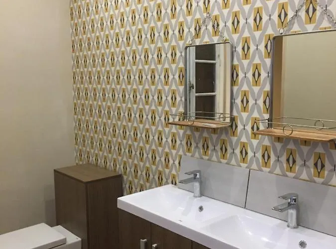 Bed & Breakfast R & R 4*