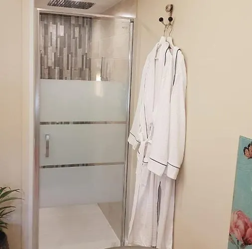 Bed & Breakfast R & R