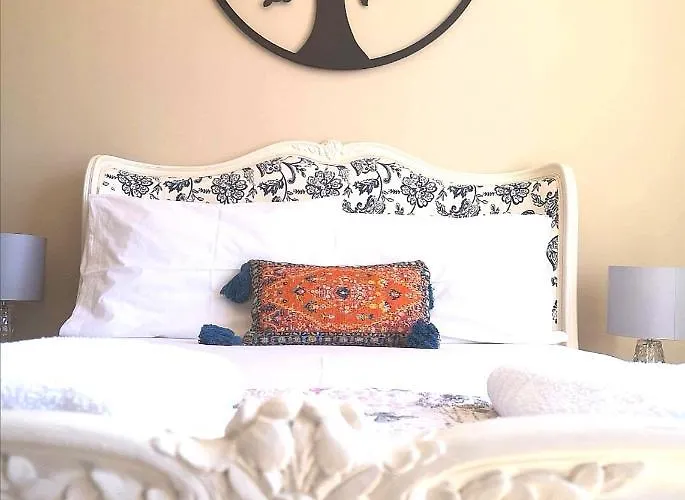 Bed & Breakfast R & R