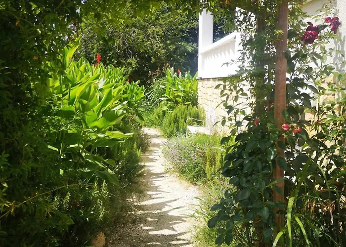 Bed & Breakfast R & R